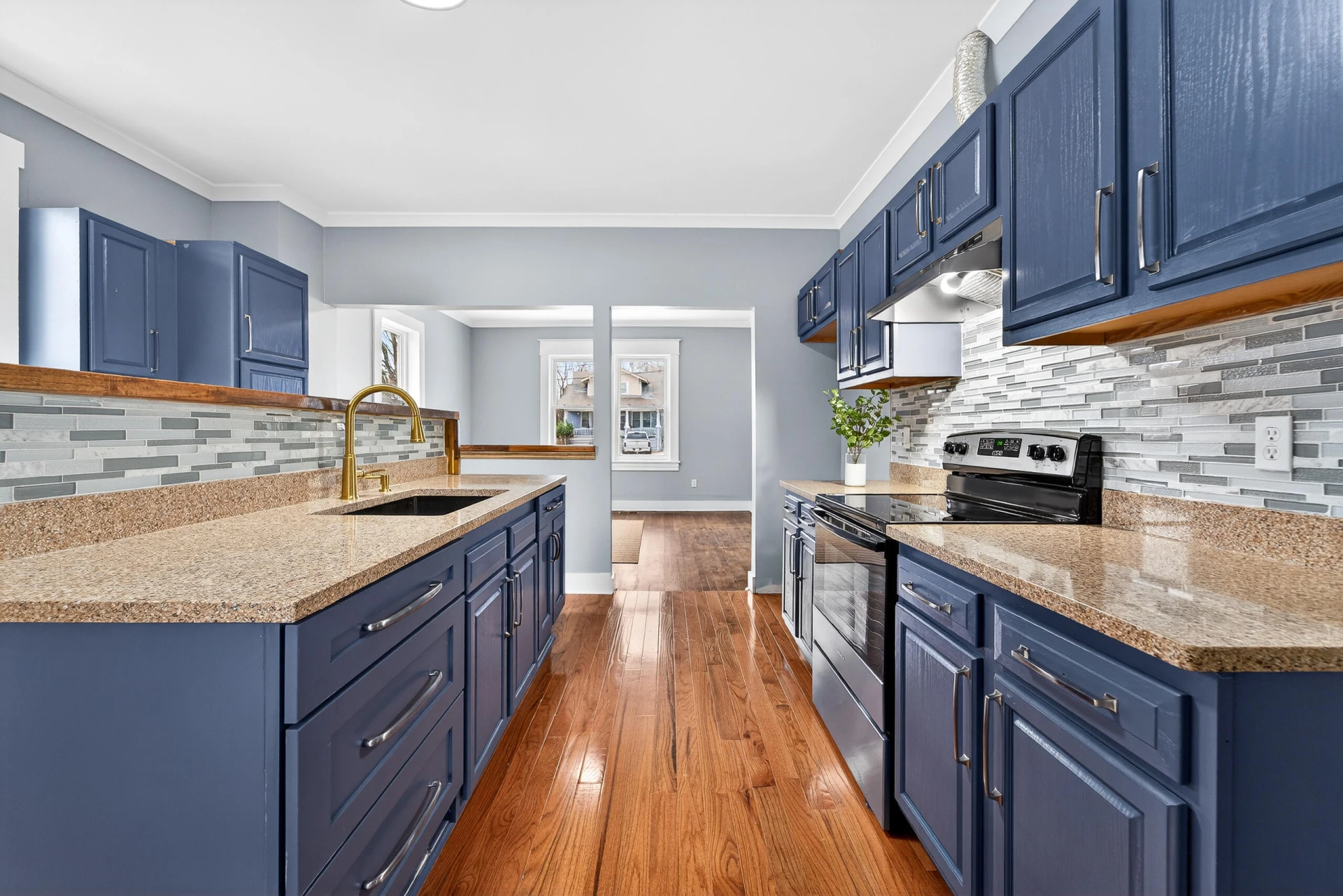 1015 Rugby BLVD NW - Photo 14