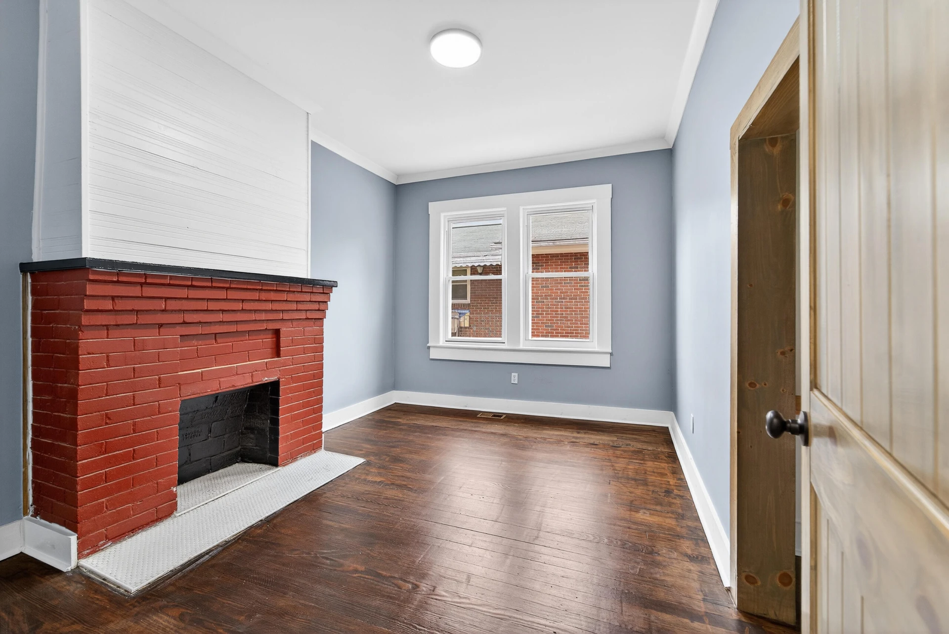 1015 Rugby BLVD NW - Photo 23