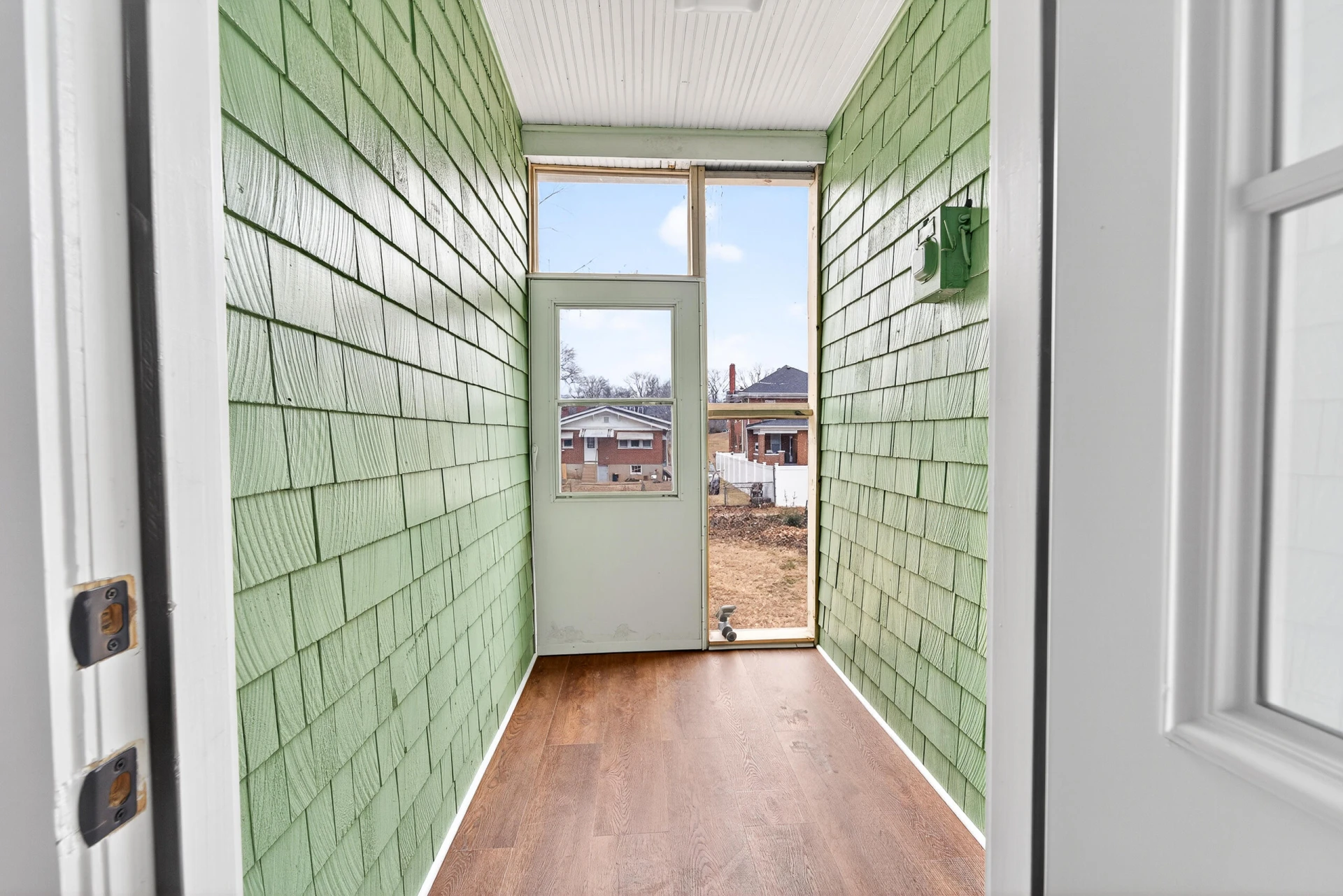 1015 Rugby BLVD NW - Photo 36