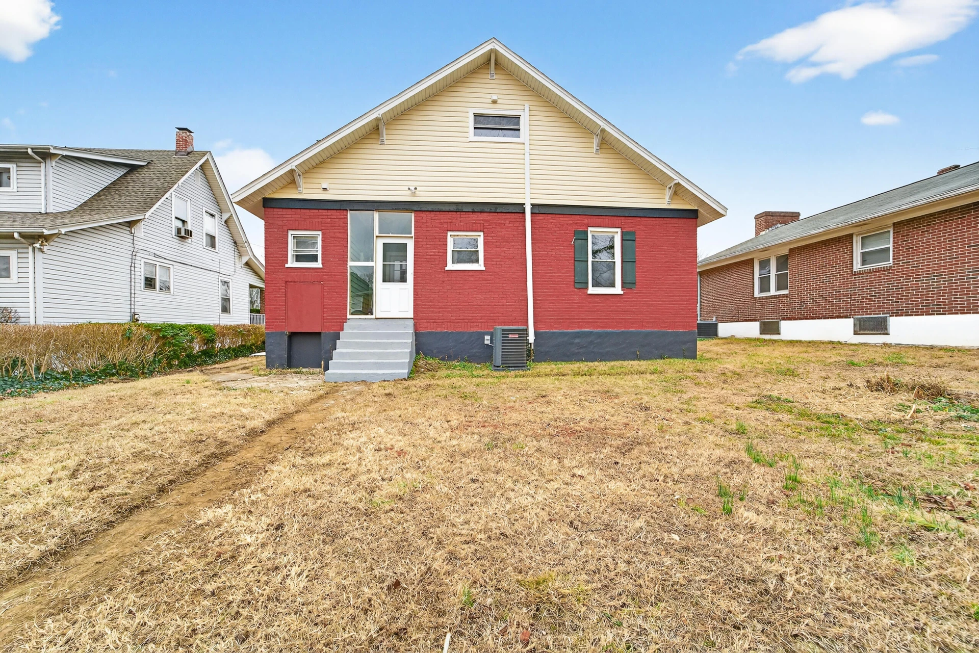 1015 Rugby BLVD NW - Photo 37