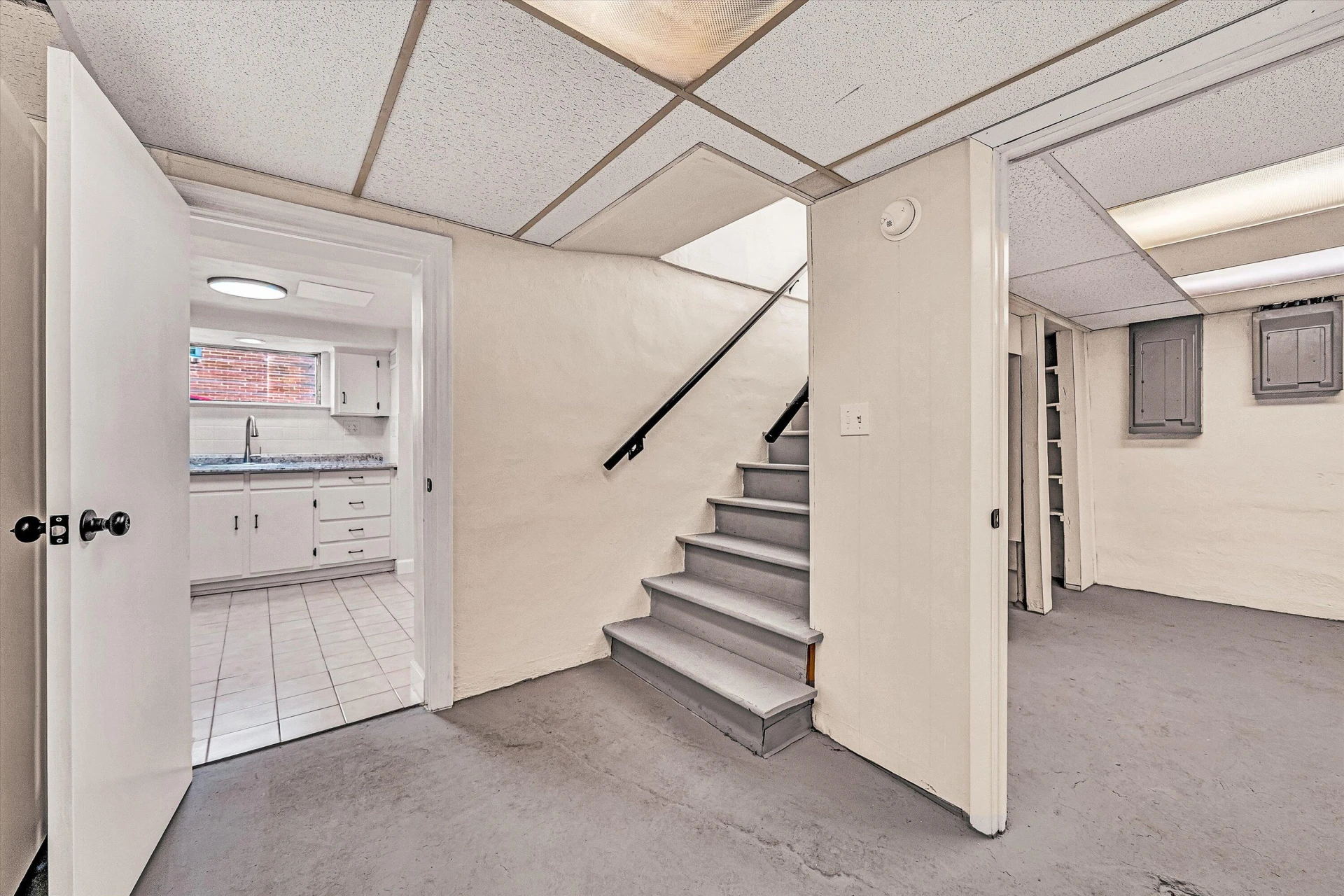 2715 Oakland BLVD NW - Photo 37