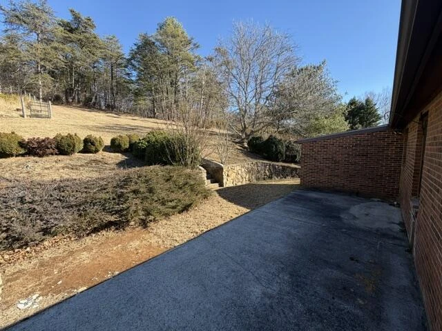 1650 Haymakertown RD - Photo 2