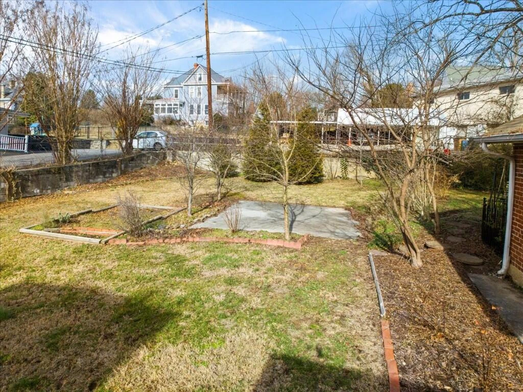 36 NW 8th ST NW - Photo 54