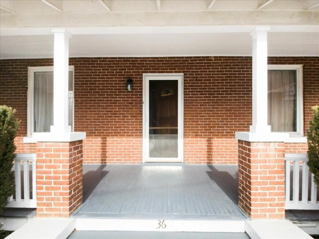 36 NW 8th ST NW - Photo 7