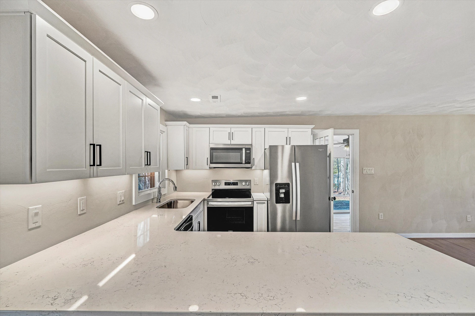 4883 Edwardsville RD - Photo 8