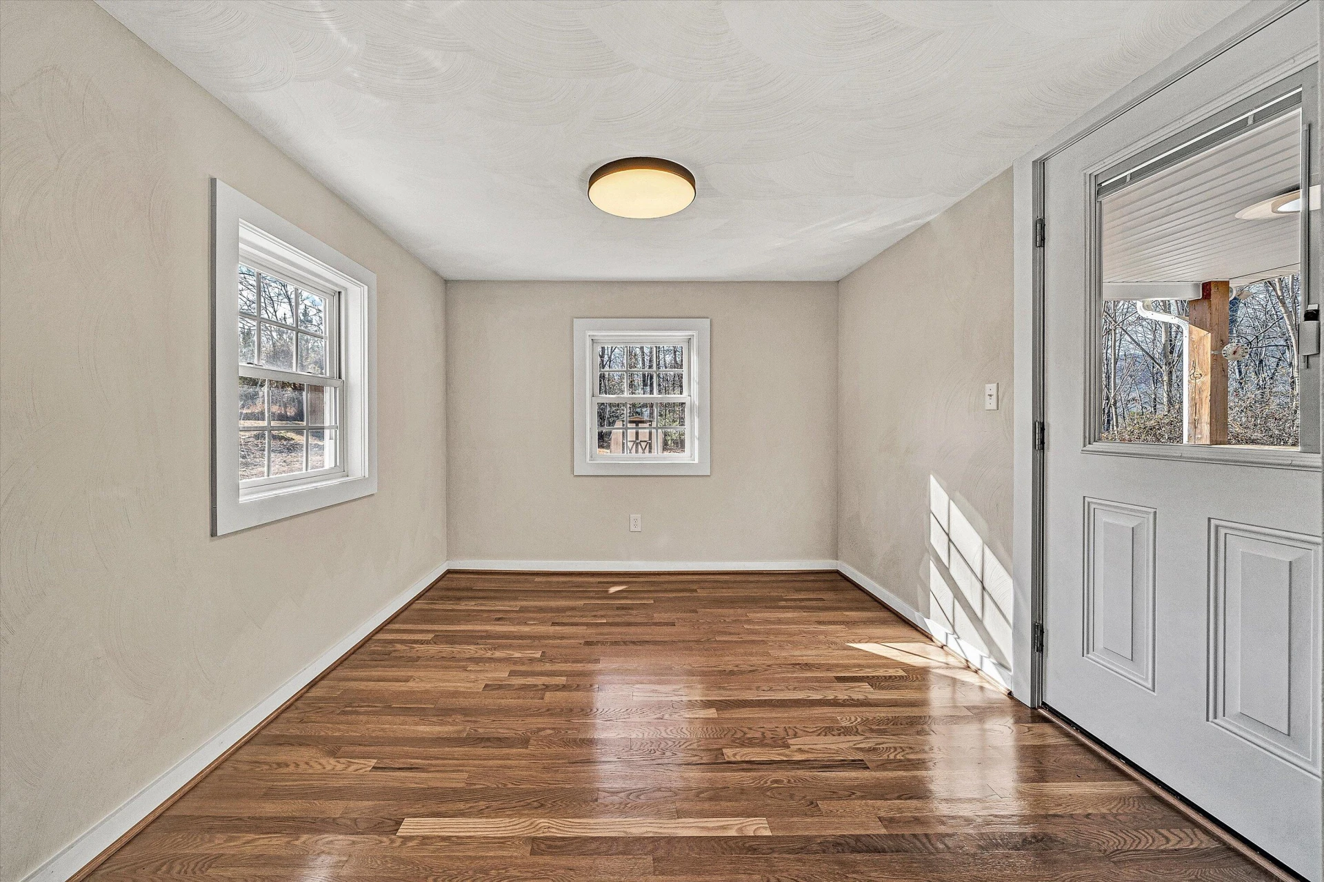 4883 Edwardsville RD - Photo 9