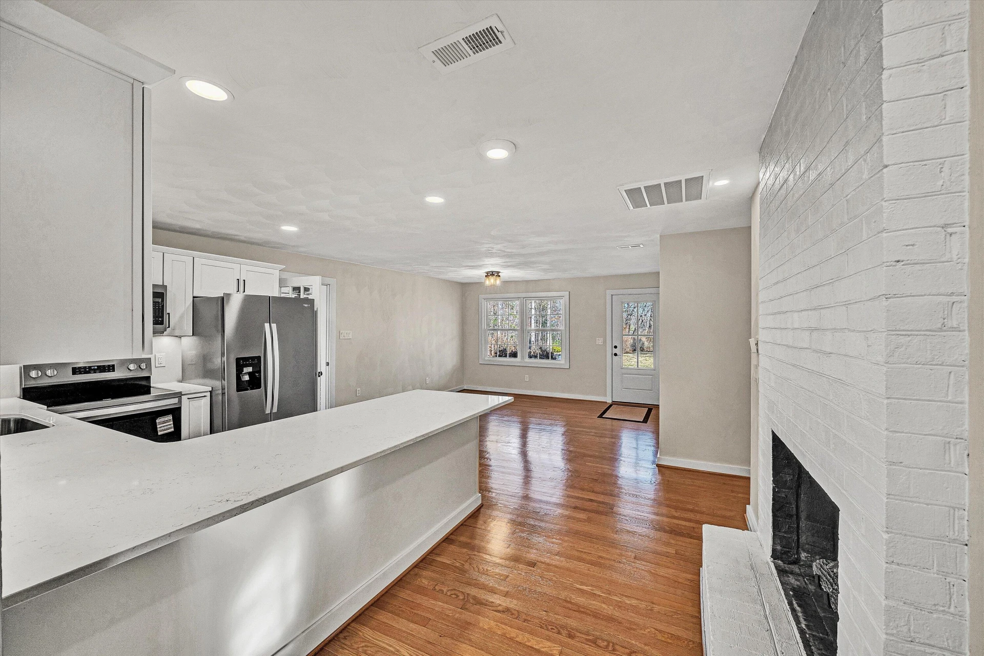 4883 Edwardsville RD - Photo 11