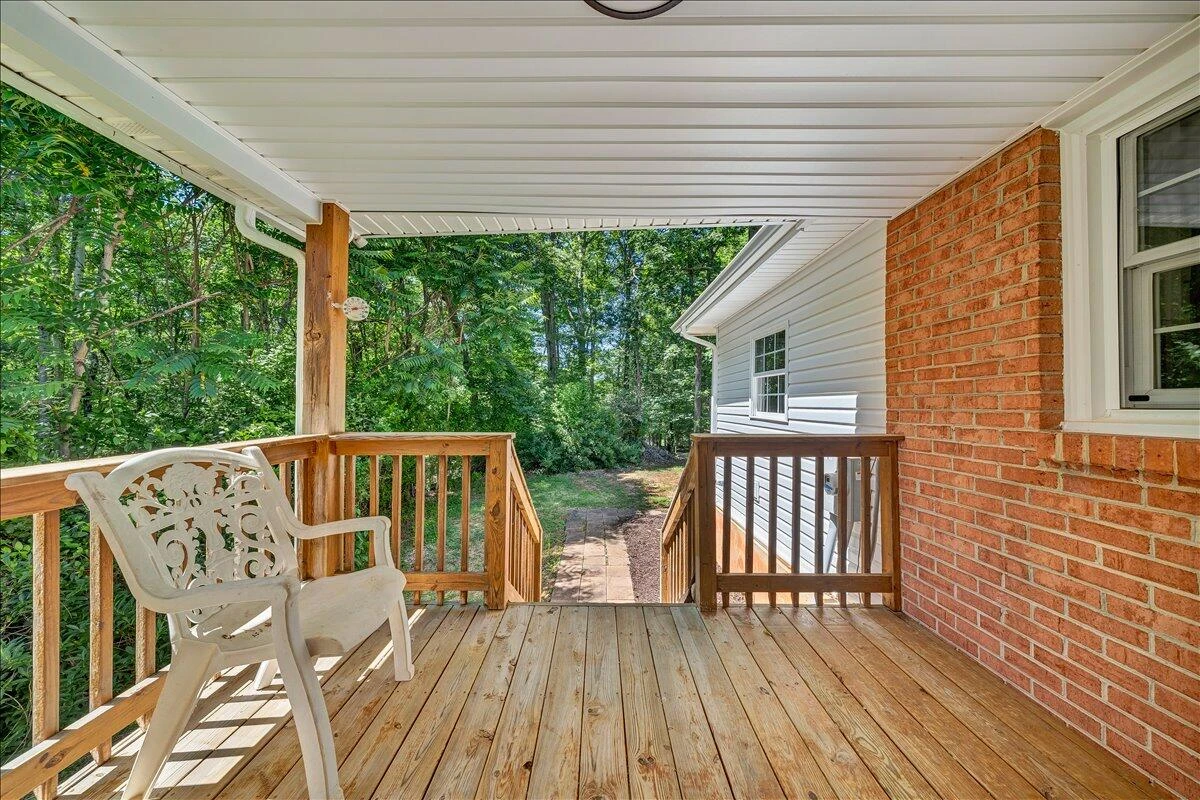 4883 Edwardsville RD - Photo 21