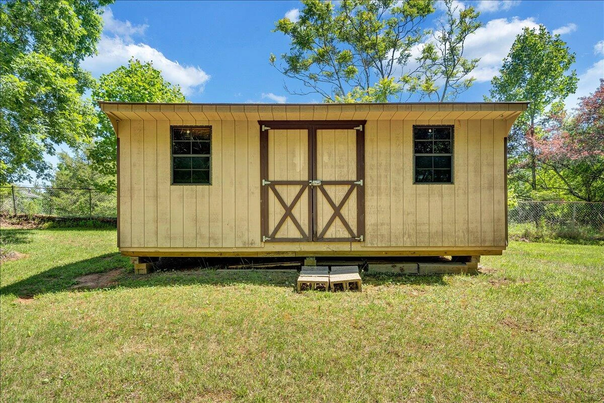 4883 Edwardsville RD - Photo 32