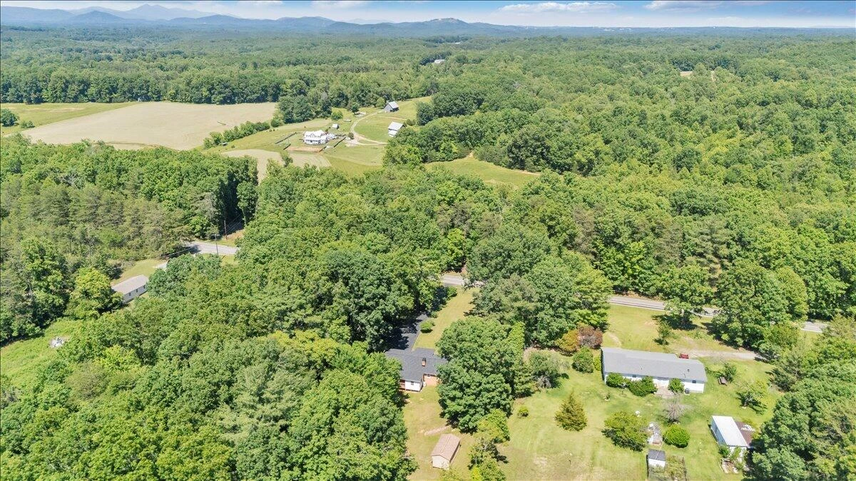 4883 Edwardsville RD - Photo 51