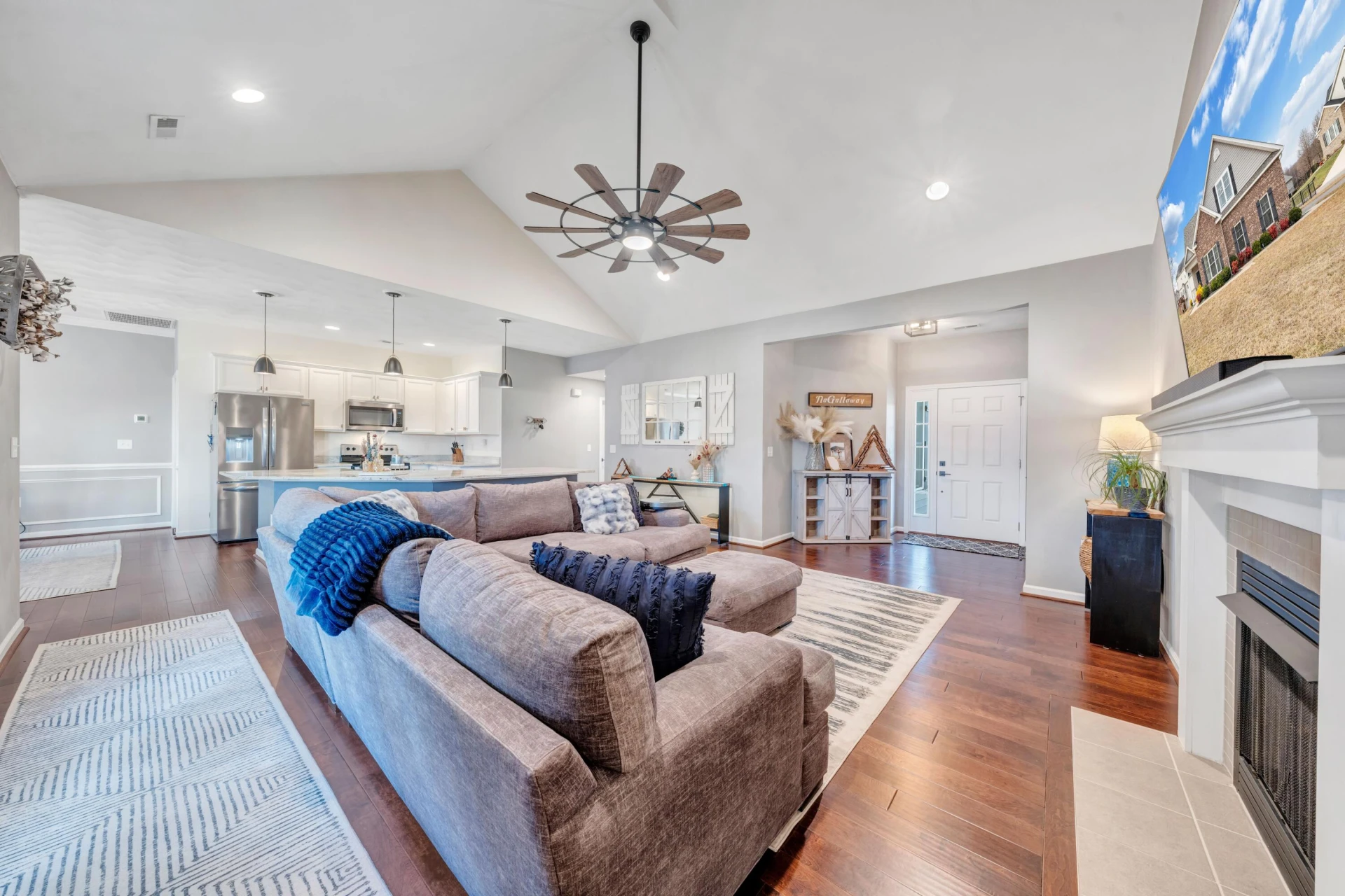 3015 Adam DR - Photo 12