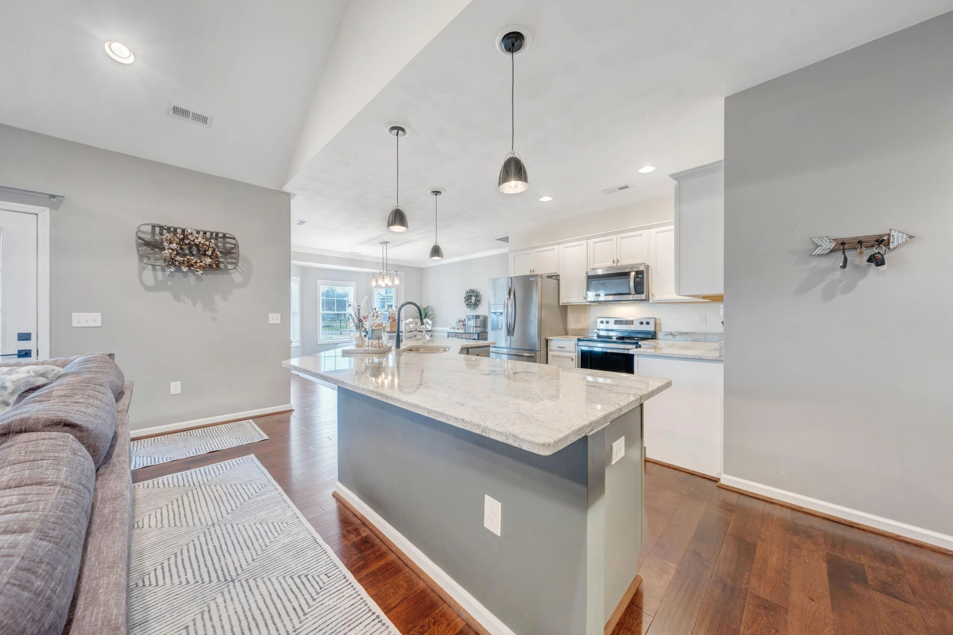 3015 Adam DR - Photo 13