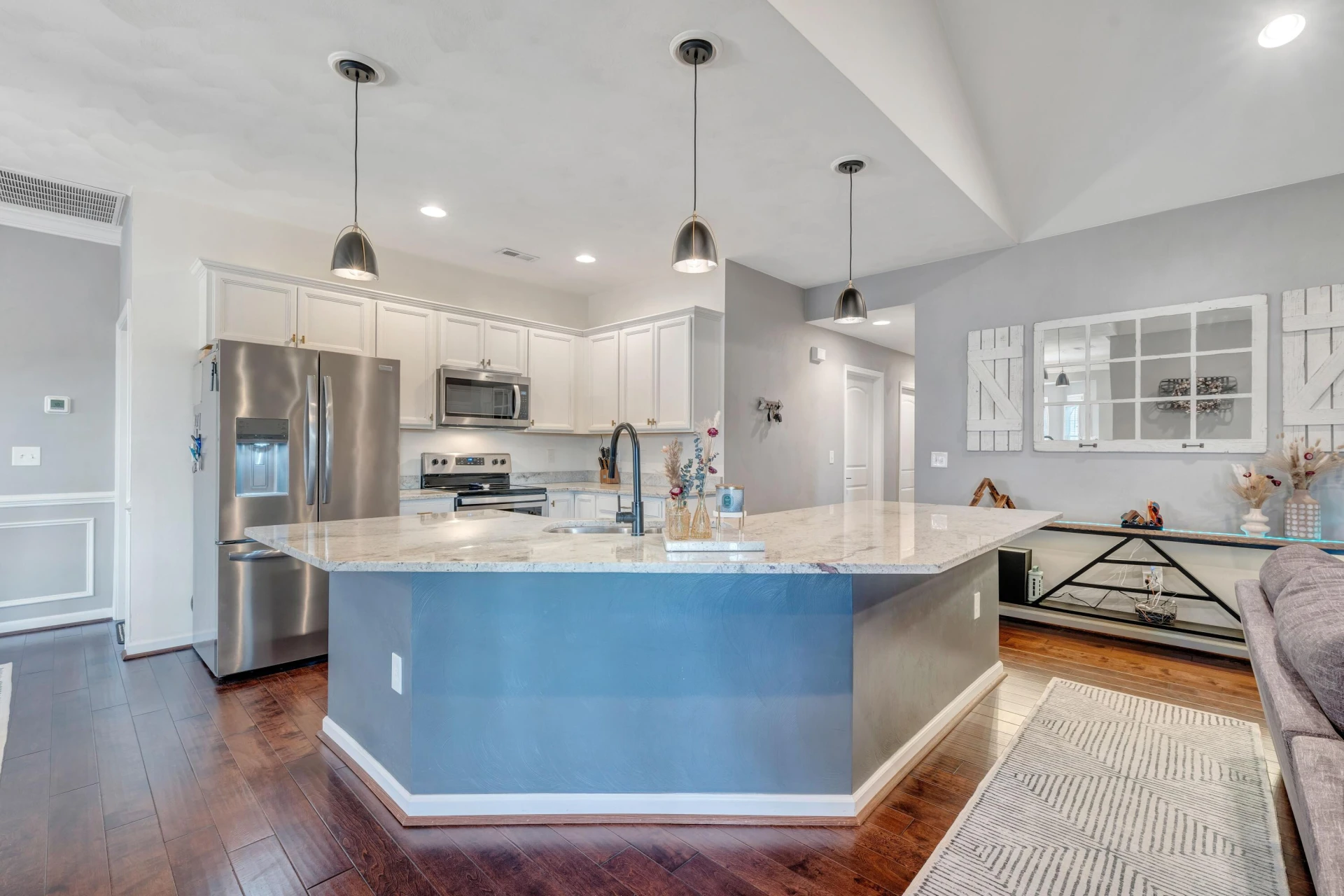 3015 Adam DR - Photo 17