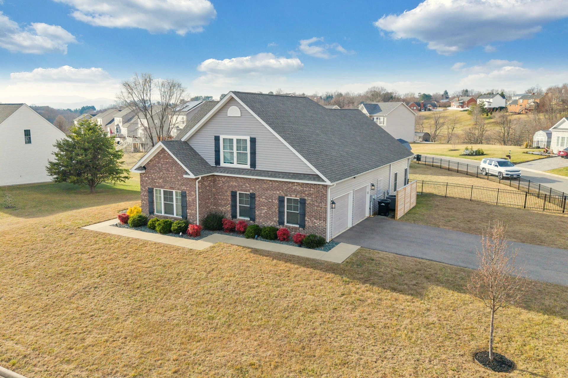3015 Adam DR - Photo 3
