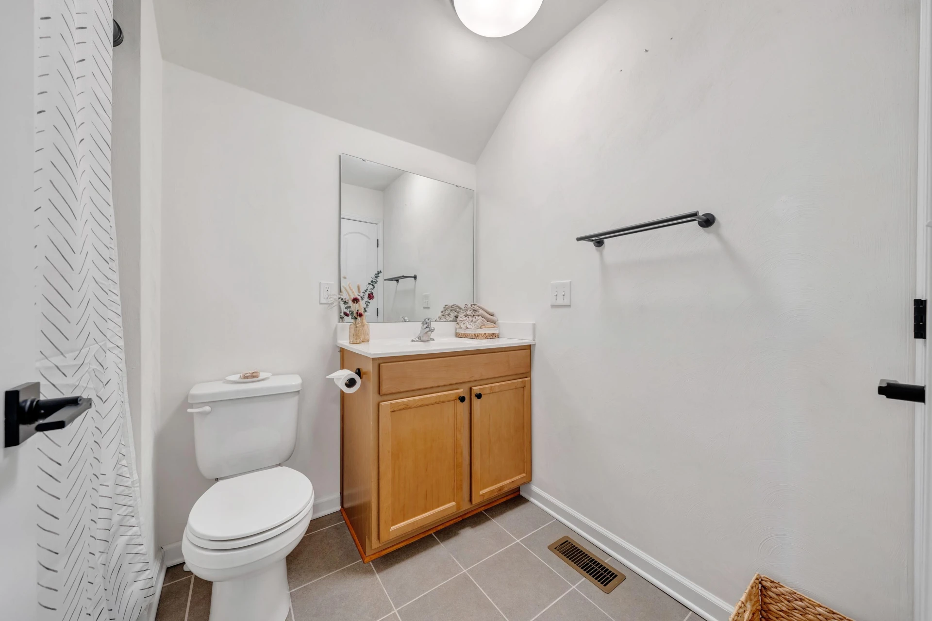 3015 Adam DR - Photo 32