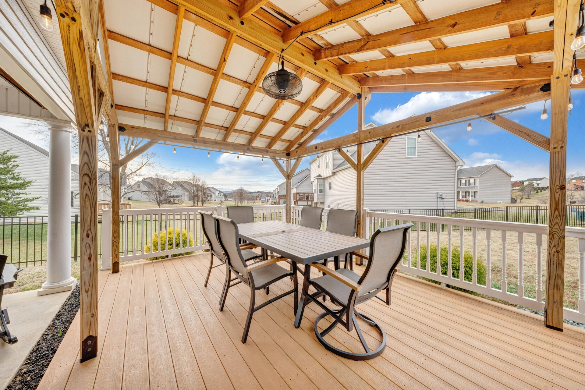 3015 Adam DR - Photo 38