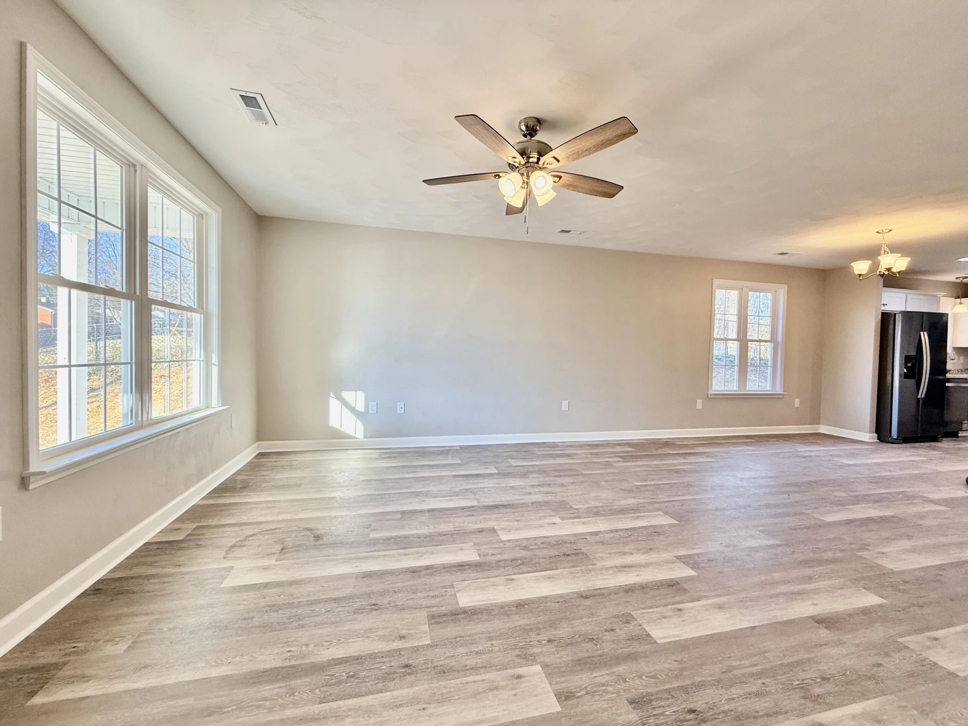 4305 Camille AVE NW - Photo 4