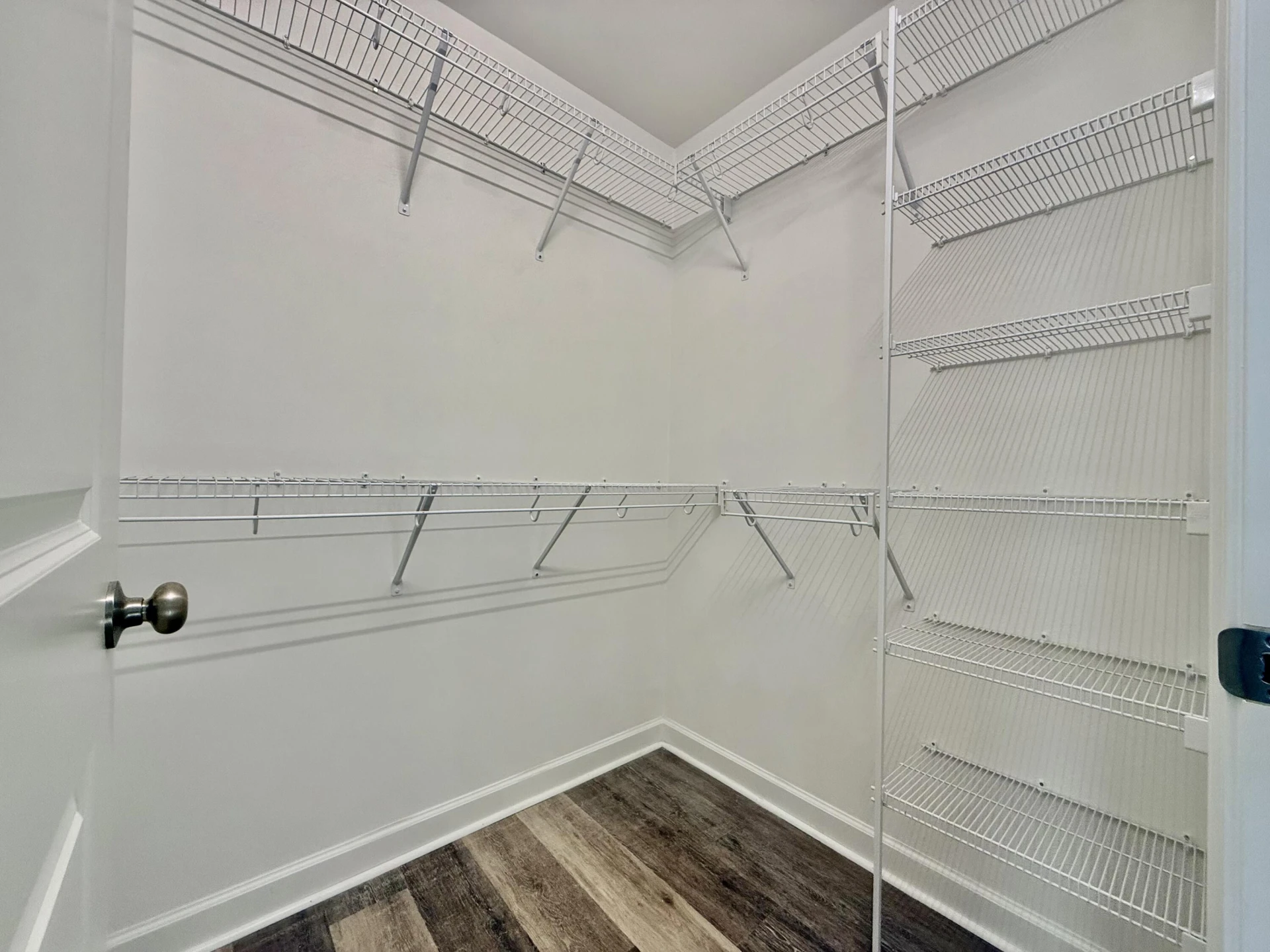 4305 Camille AVE NW - Photo 9