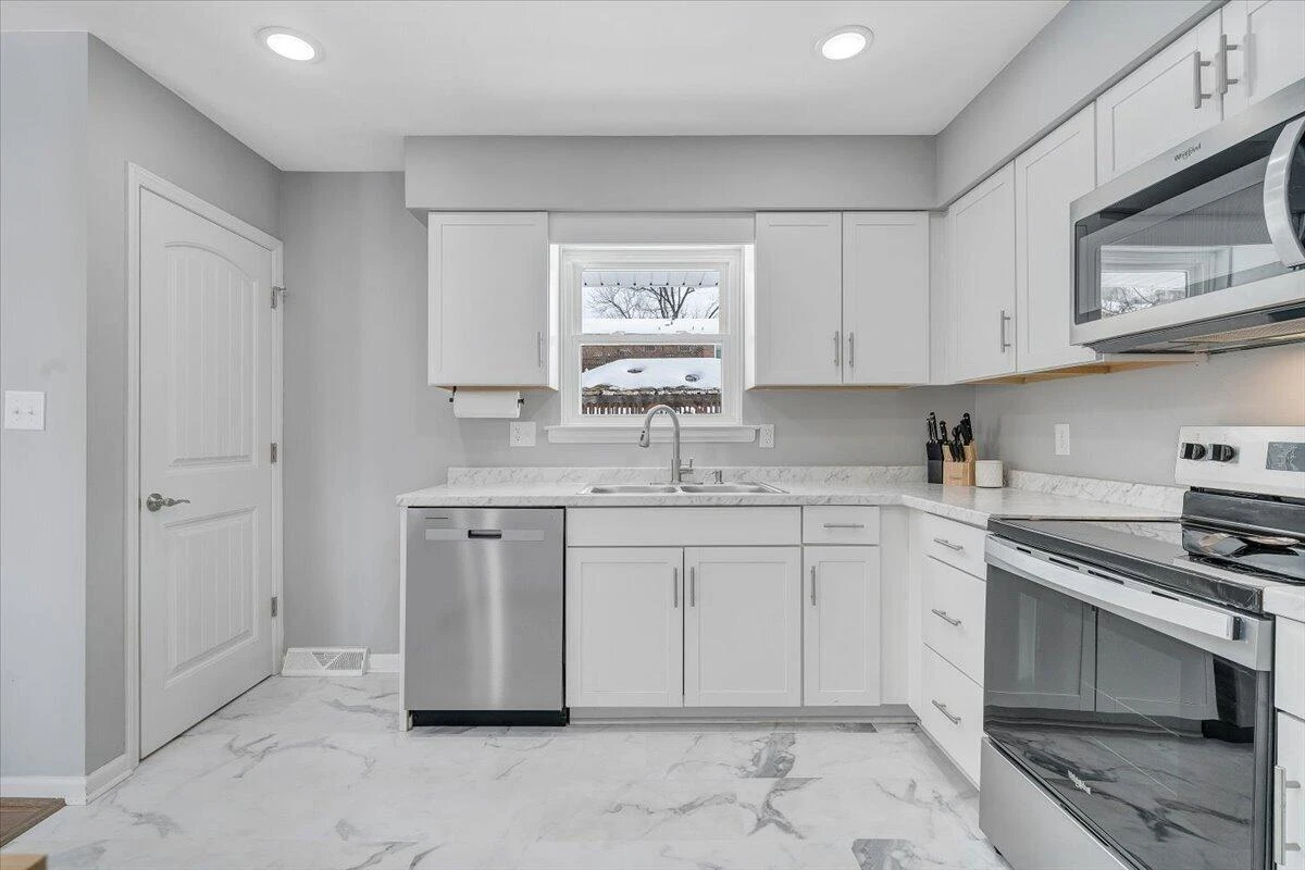 4753 Long Acre DR NE - Photo 17
