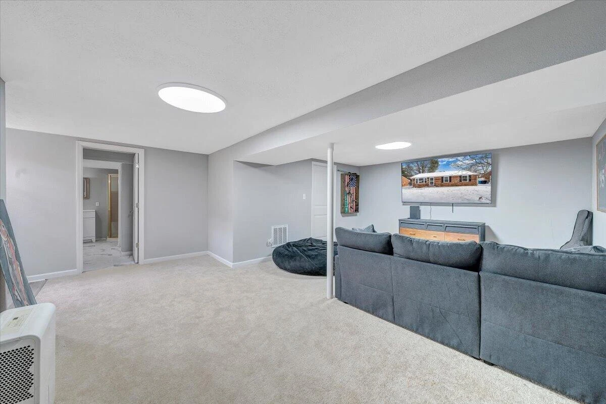 4753 Long Acre DR NE - Photo 22