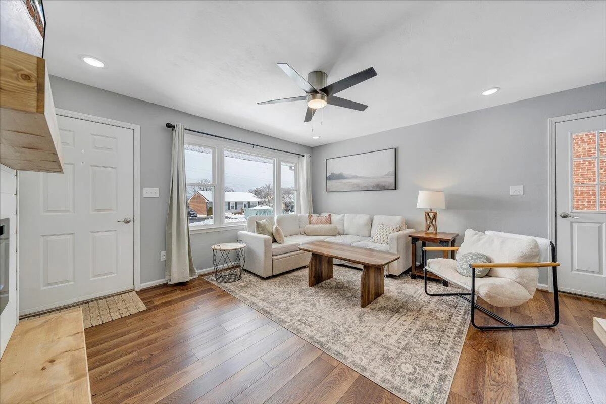 4753 Long Acre DR NE - Photo 3