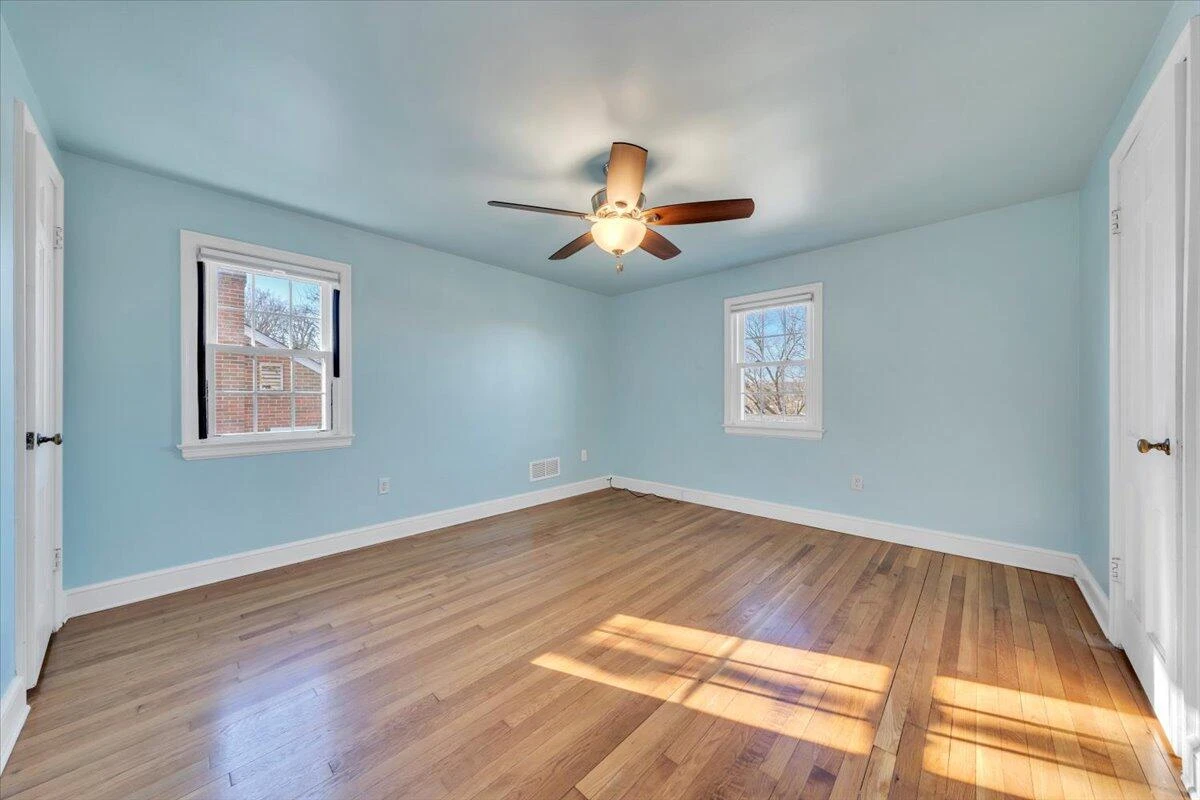 2554 ALBERTA AVE SW - Photo 14
