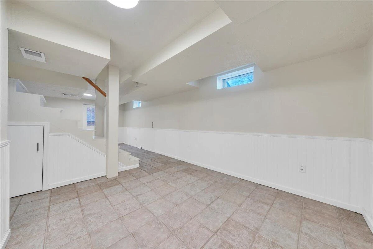 2554 ALBERTA AVE SW - Photo 24
