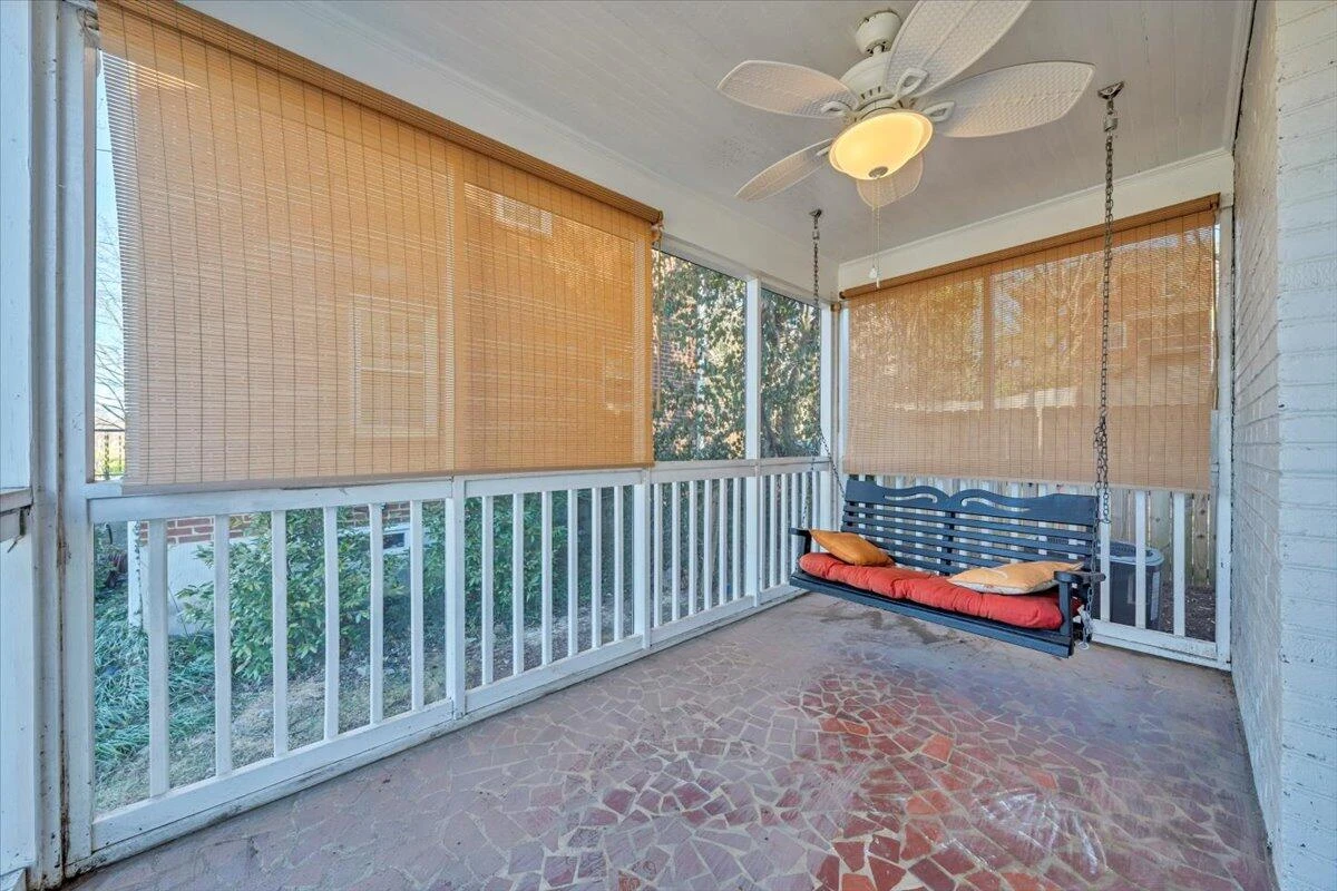 2554 ALBERTA AVE SW - Photo 31