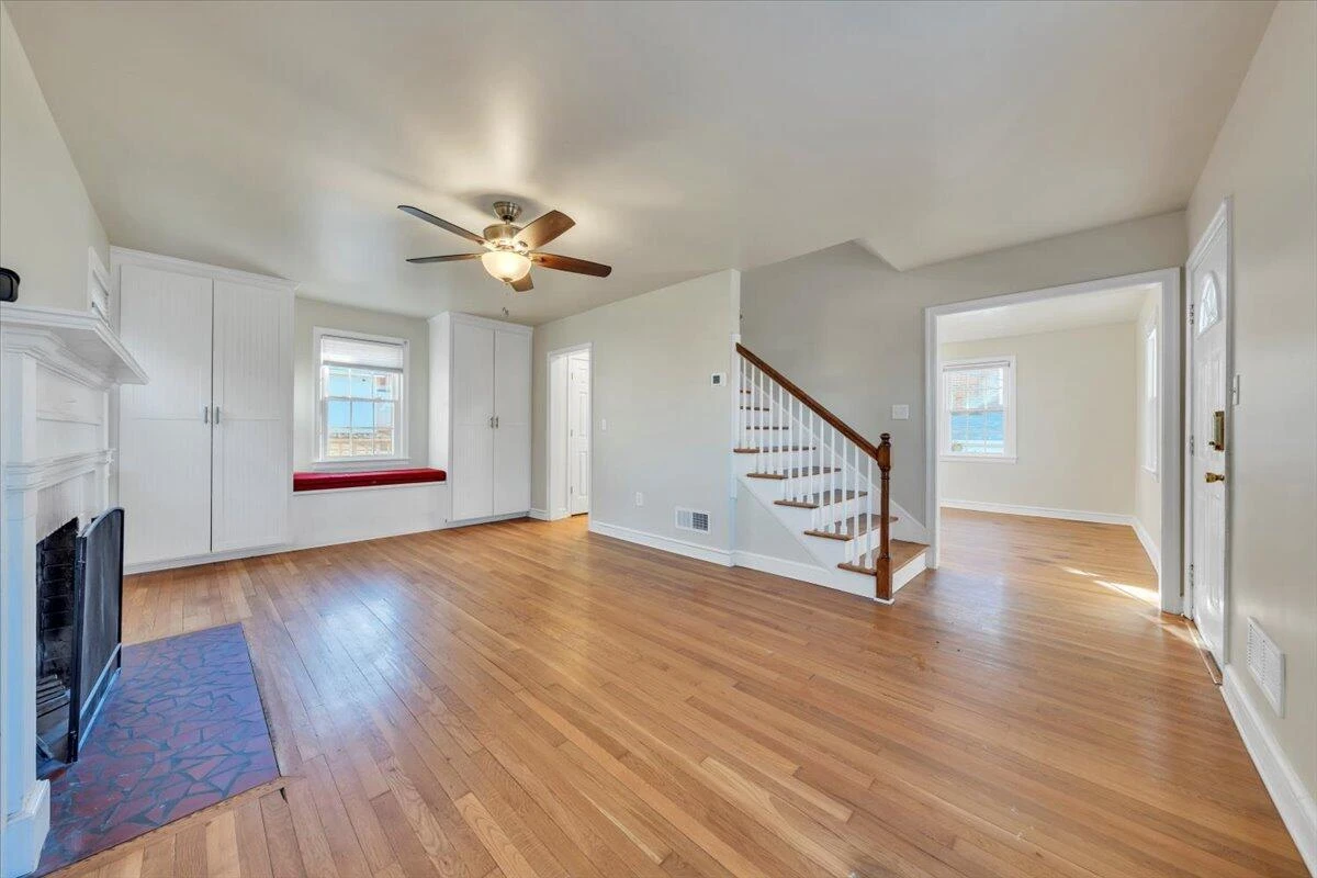 2554 ALBERTA AVE SW - Photo 4