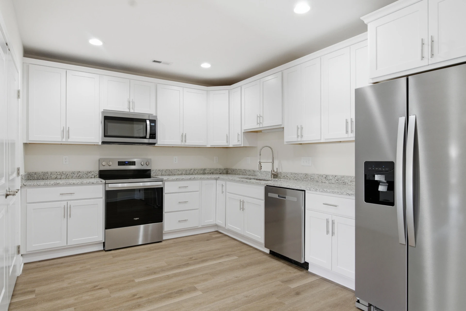 409 N Washington AVE #12 - Photo 12
