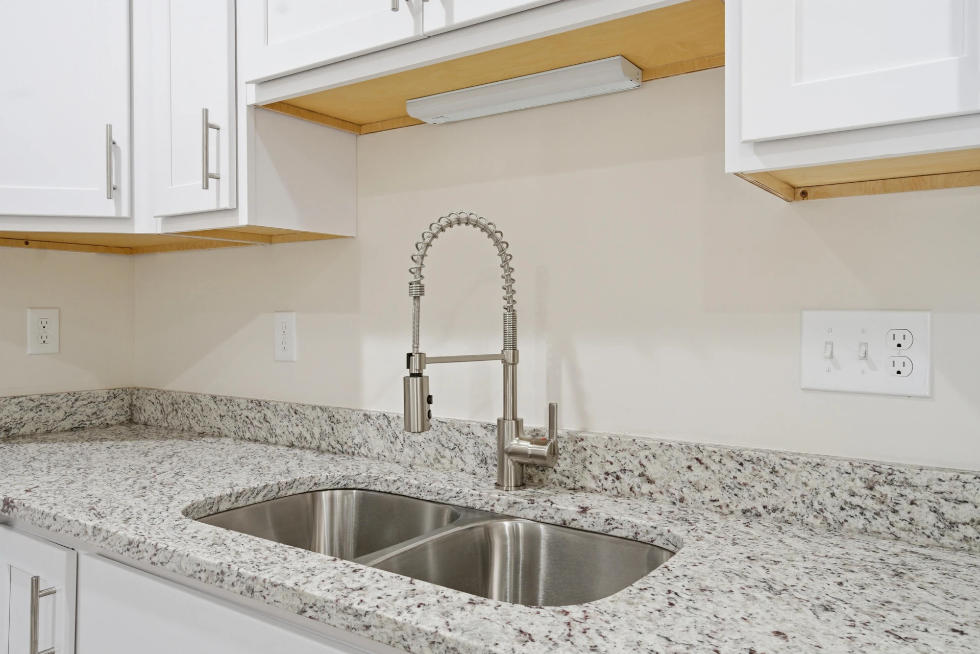 409 N Washington AVE #12 - Photo 15