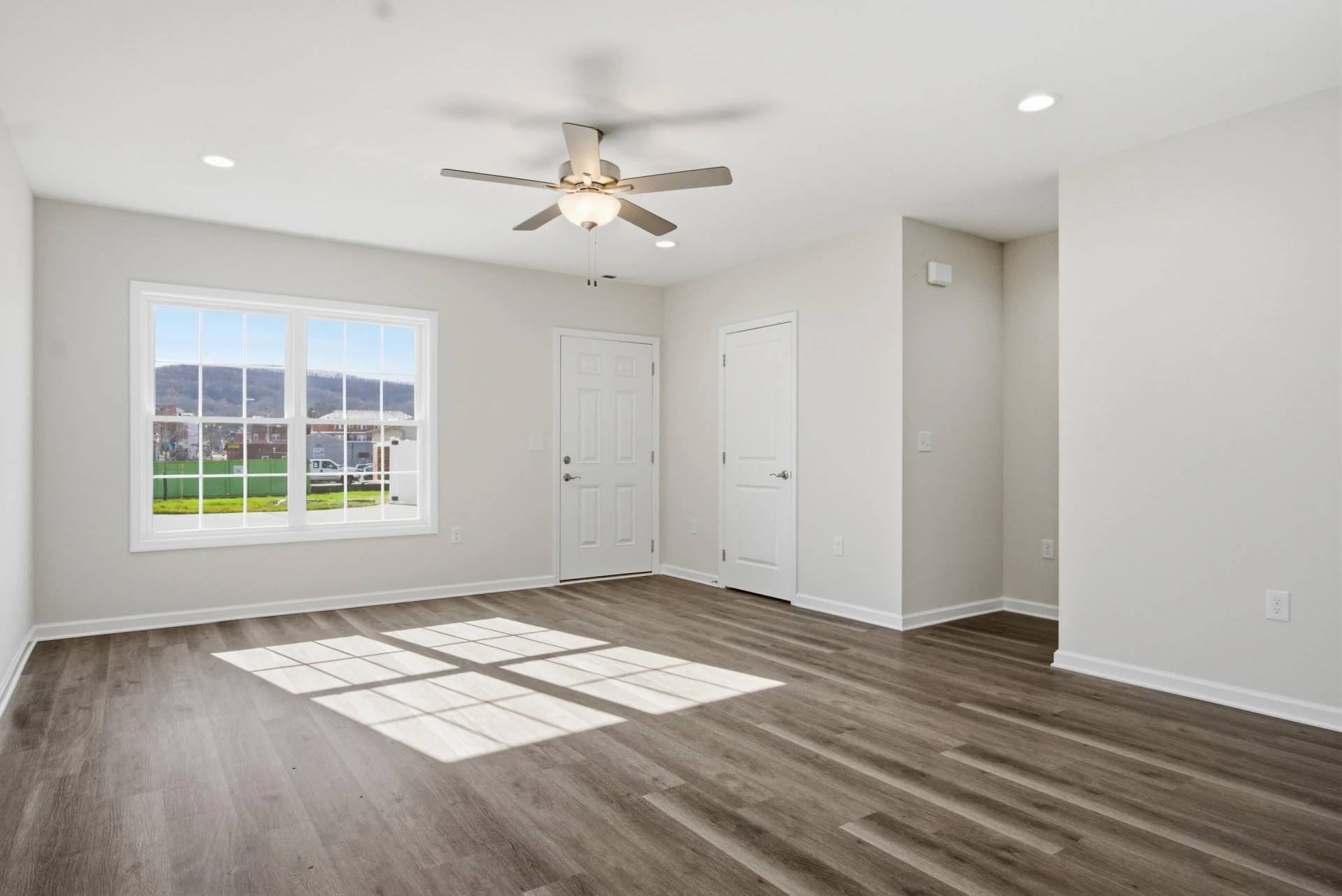 409 N Washington AVE #12 - Photo 7