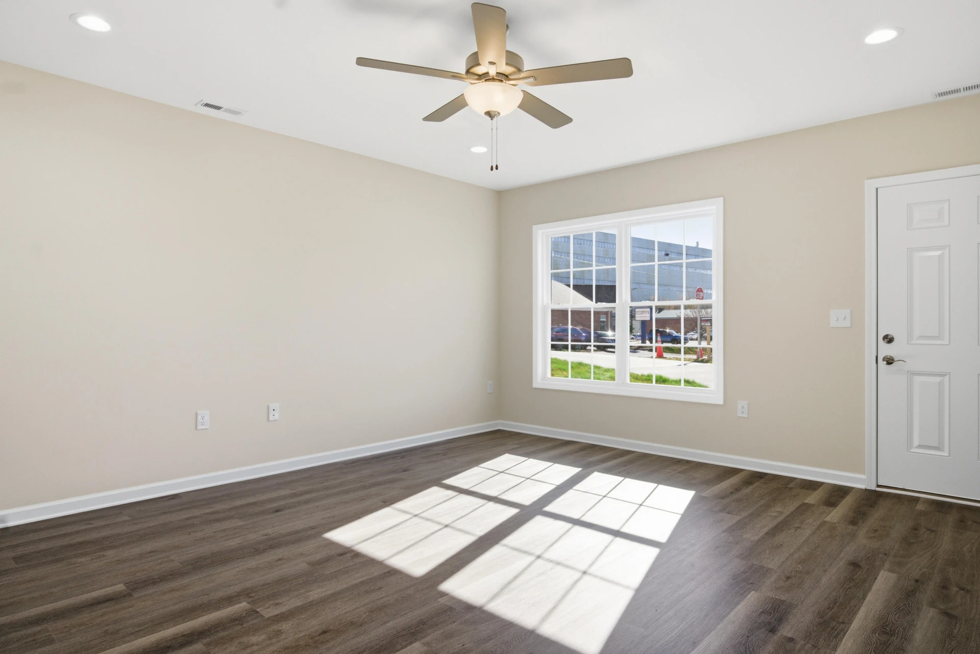 409 N Washington AVE #12 - Photo 8