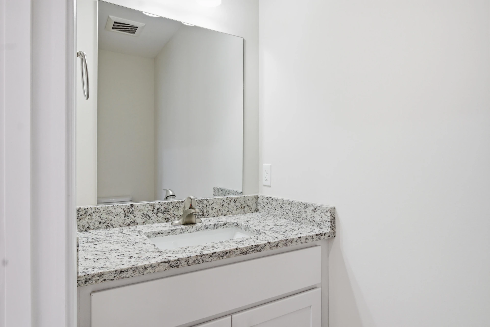 409 N Washington AVE #12 - Photo 9