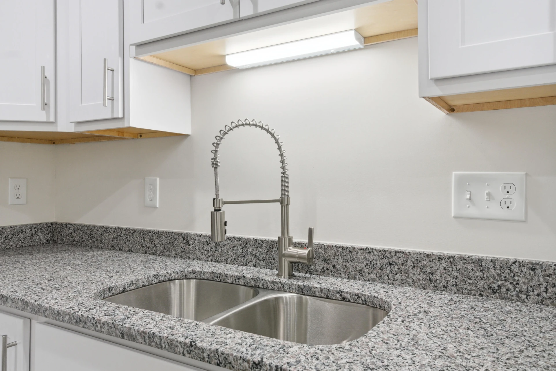 417 N Washington AVE #8 - Photo 11