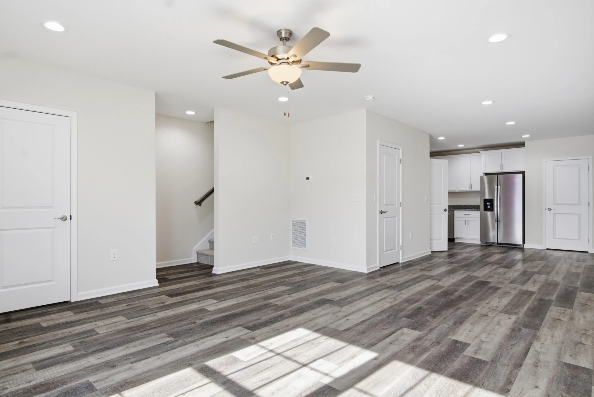 417 N Washington AVE #8 - Photo 3