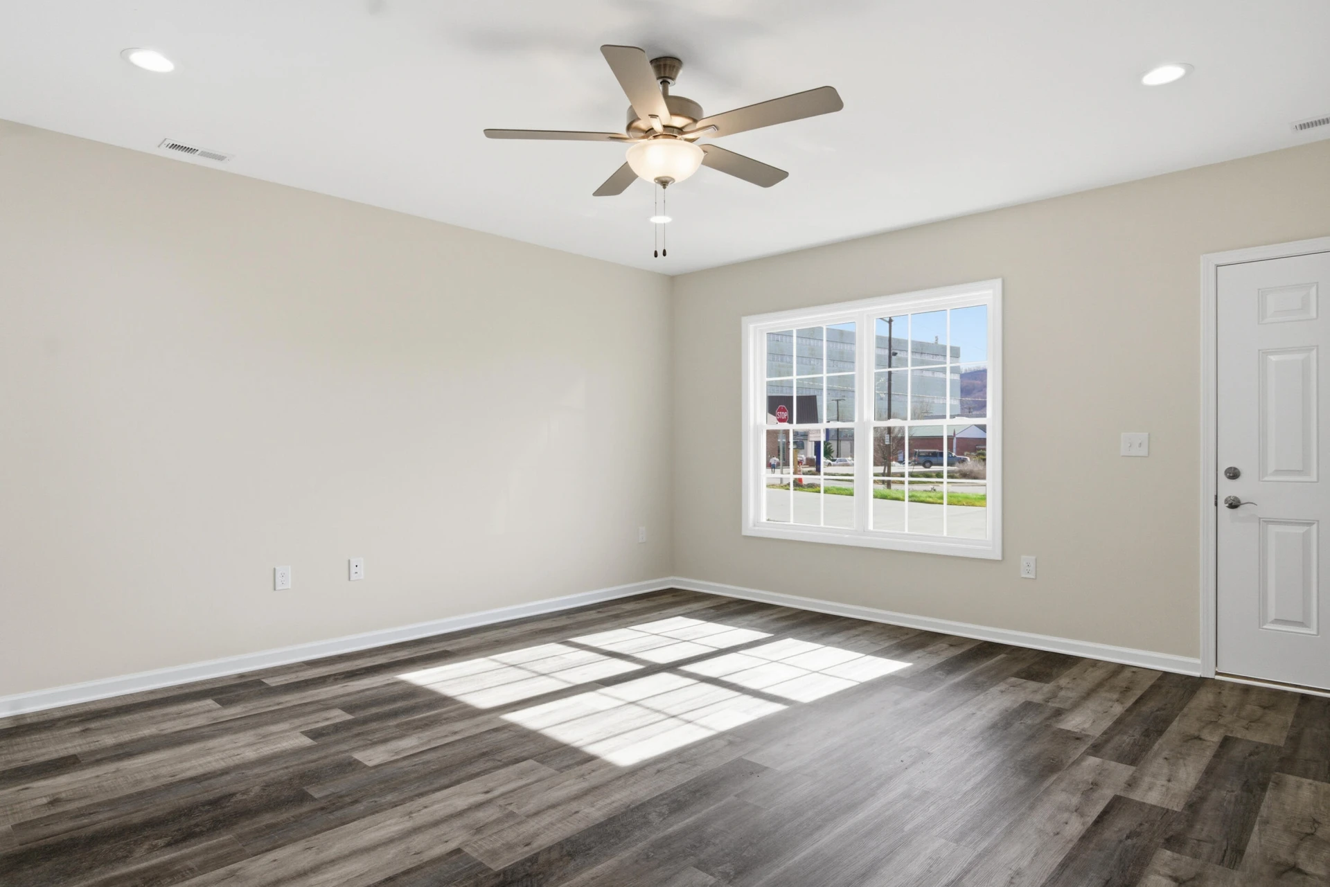 421 N Washington AVE #6 - Photo 5