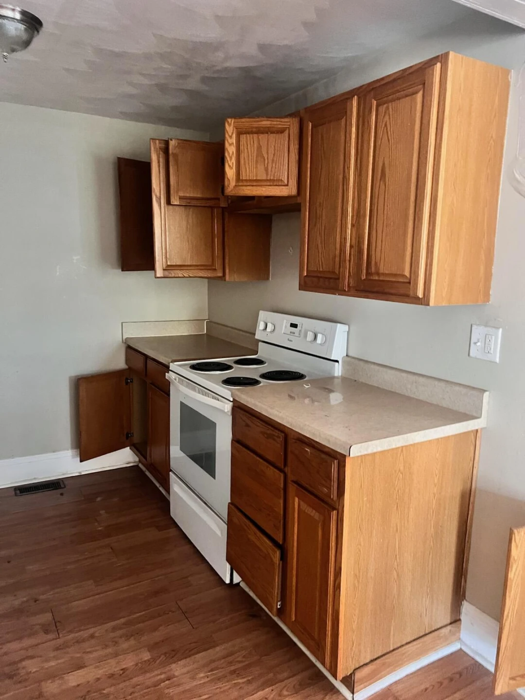 2208 10th ST NW - Photo 9
