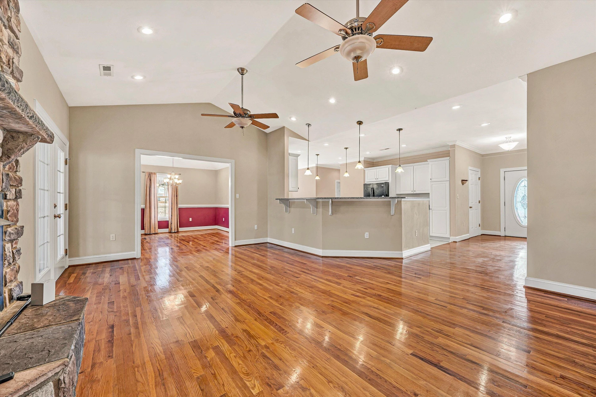 405 Dawnridge DR - Photo 15