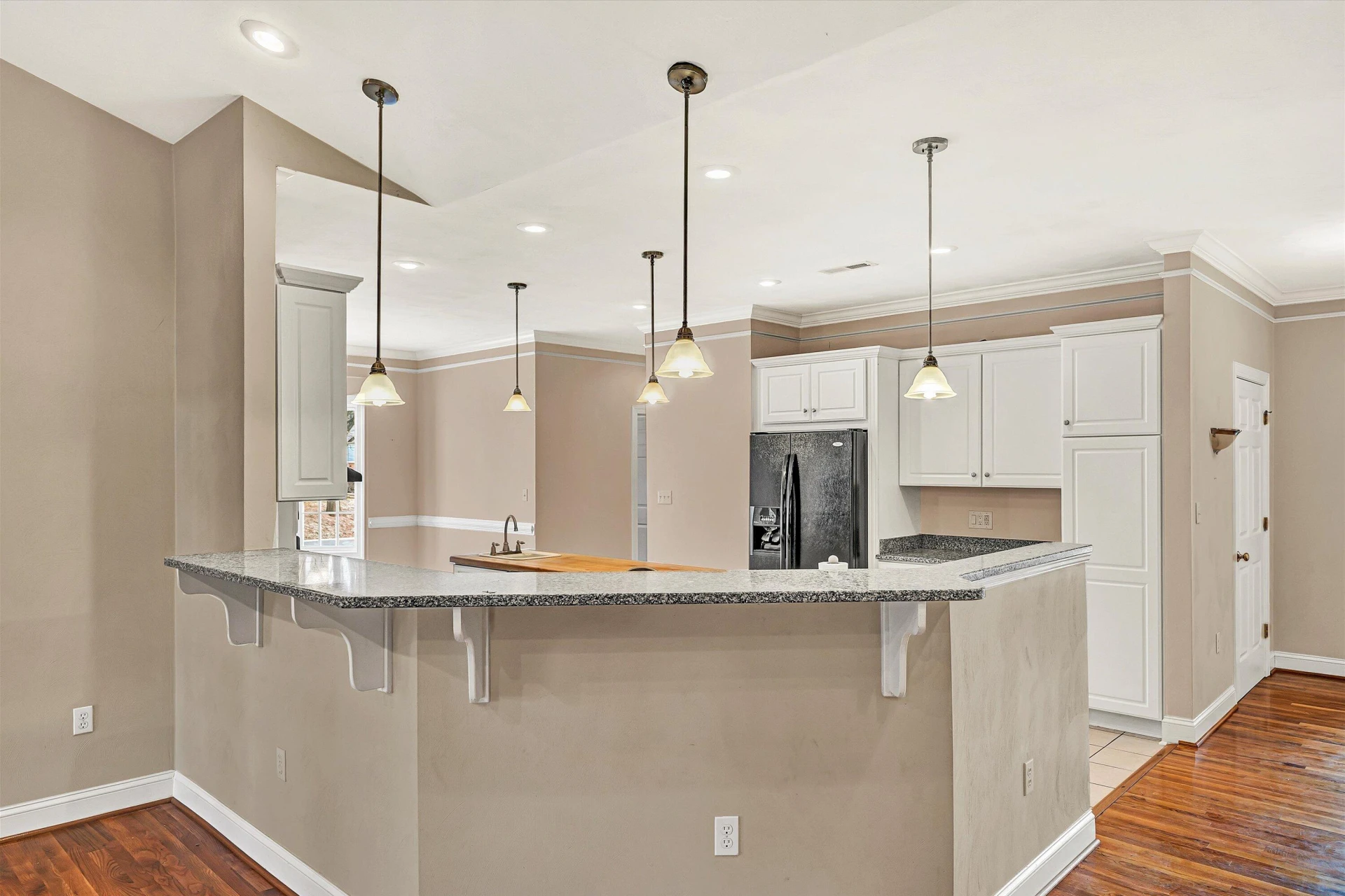405 Dawnridge DR - Photo 16