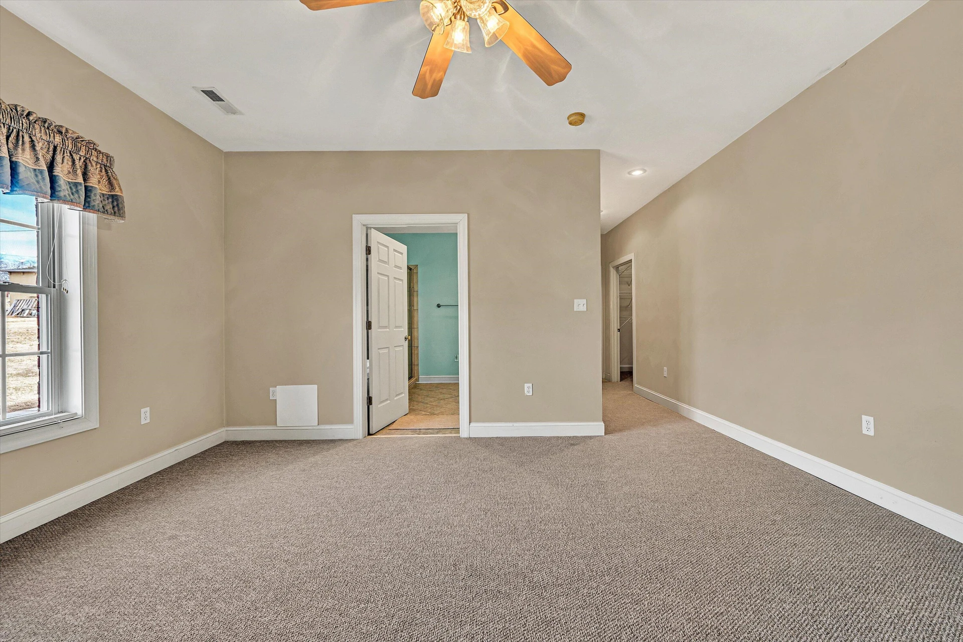 405 Dawnridge DR - Photo 37