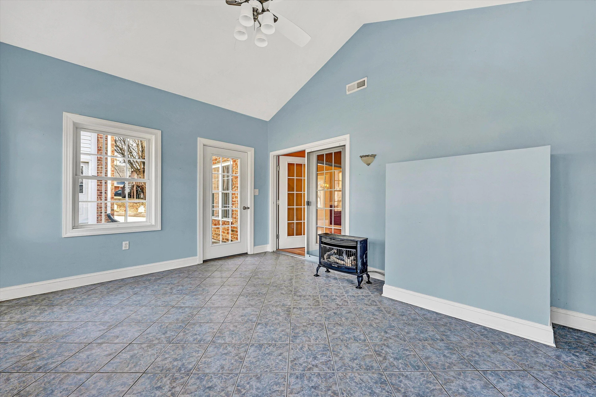 405 Dawnridge DR - Photo 43