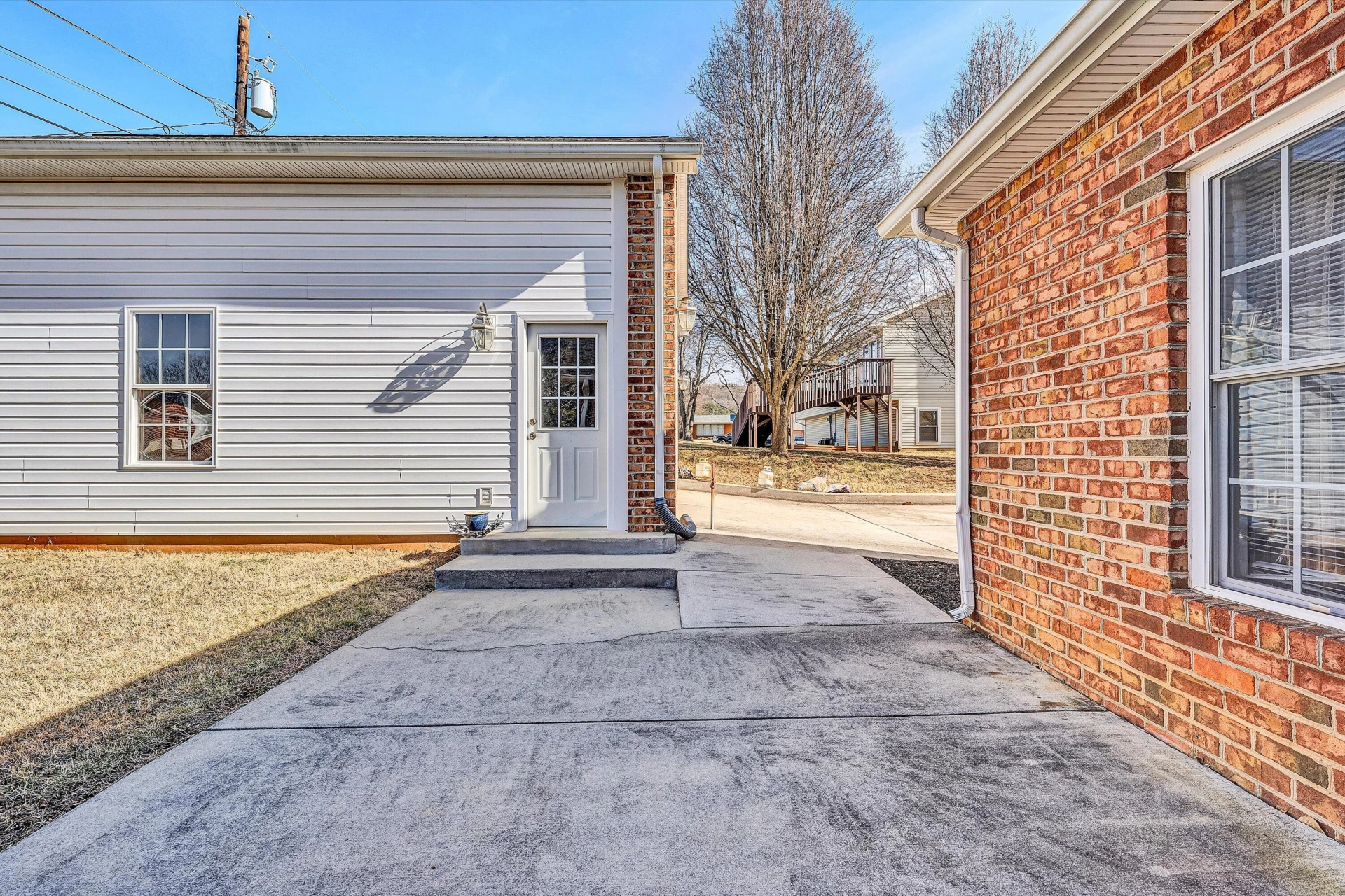 405 Dawnridge DR - Photo 48