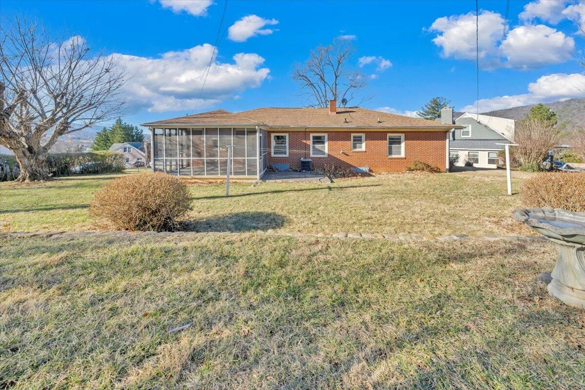 800 Circle ST - Photo 17