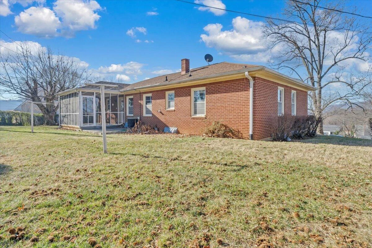 800 Circle ST - Photo 19
