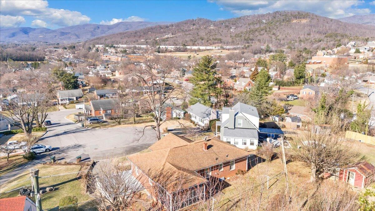 800 Circle ST - Photo 7