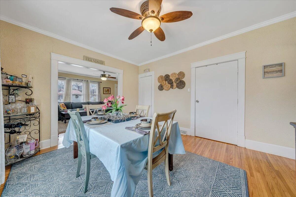1417 Main ST - Photo 14