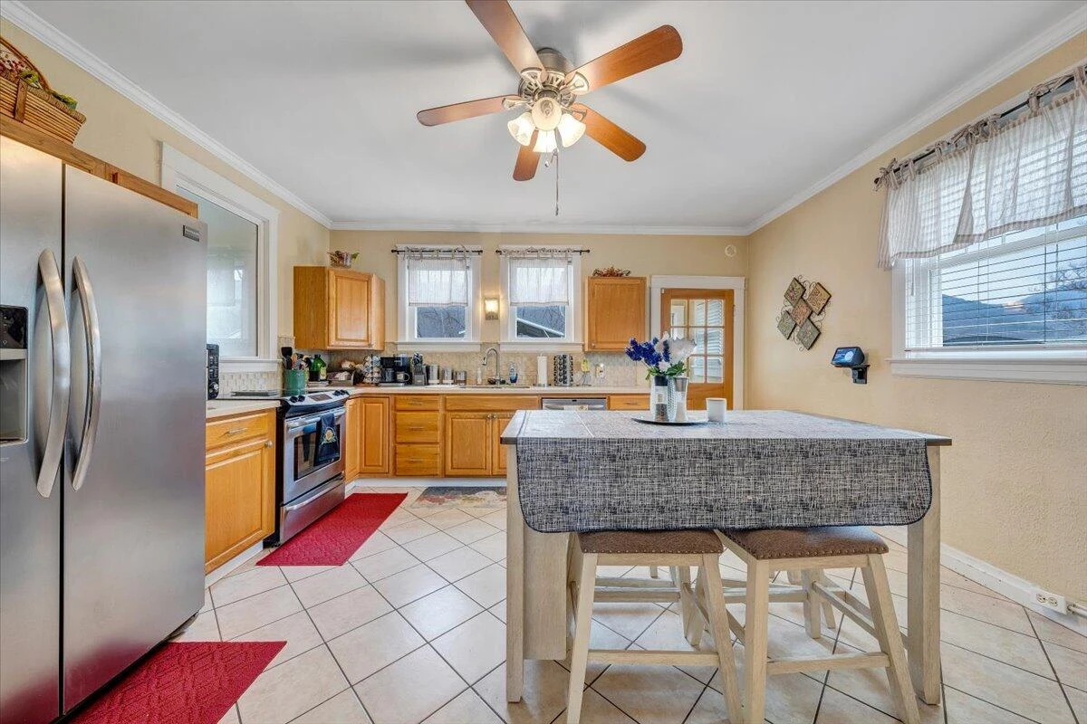 1417 Main ST - Photo 15