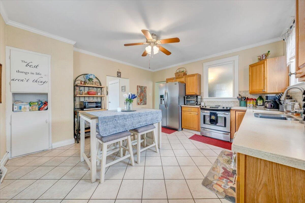1417 Main ST - Photo 18