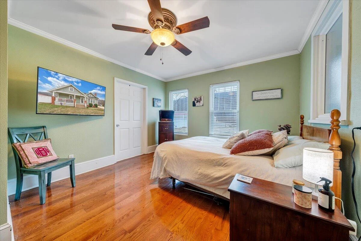 1417 Main ST - Photo 22